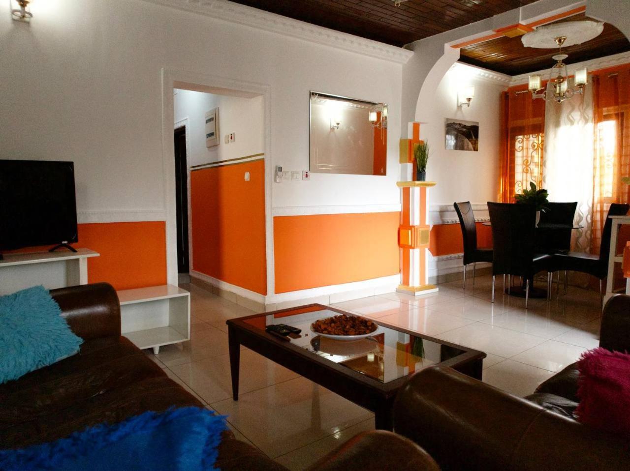 Appartement Meuble 3Ch Yaounde Omnisport - Tigson Exteriör bild